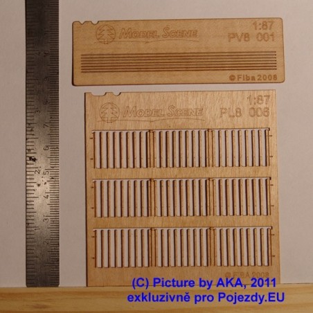 PL8006 - Dřevěný plot - špičaté konce s širokými mezerami - H0