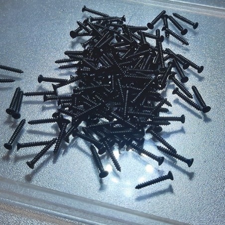 Vruty 1.4 x 5 mm. černé. ZH. 500 ks