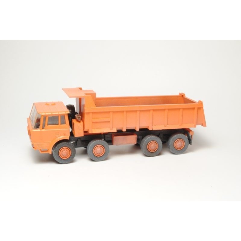 H0 - Tatra 813 8x8 S1 oranžová. stavebnice